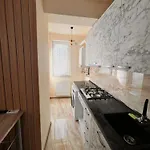 Madalina Apartman *